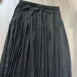 J crew black pleated midi skirt